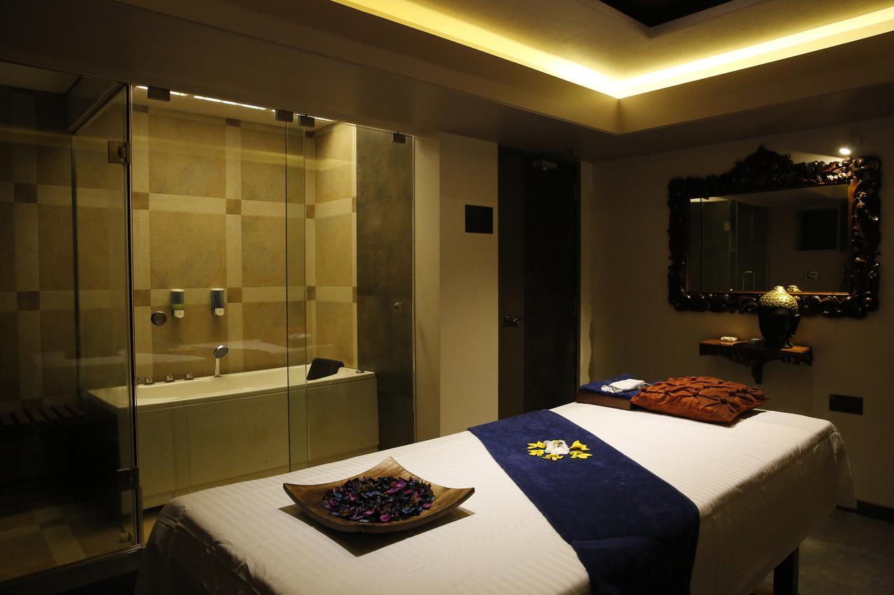 Abhishek Beach Resort And Spa Ganpatipule Esterno foto