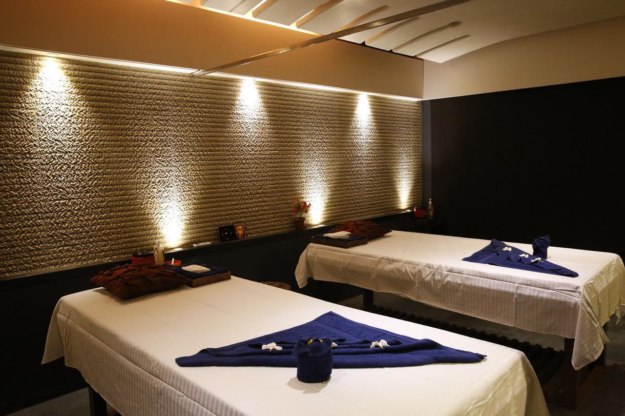 Abhishek Beach Resort And Spa Ganpatipule Esterno foto