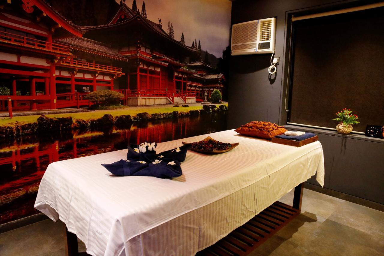 Abhishek Beach Resort And Spa Ganpatipule Esterno foto
