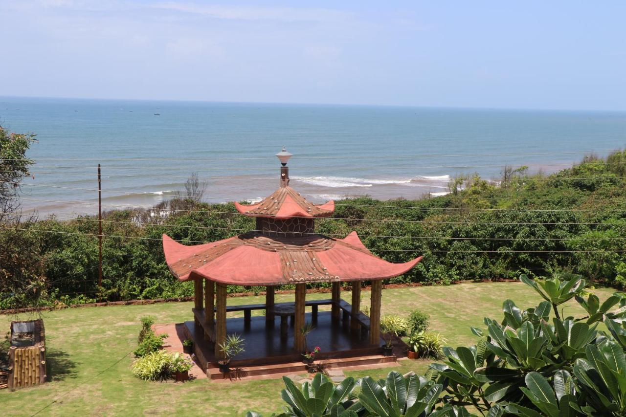 Abhishek Beach Resort And Spa Ganpatipule Esterno foto